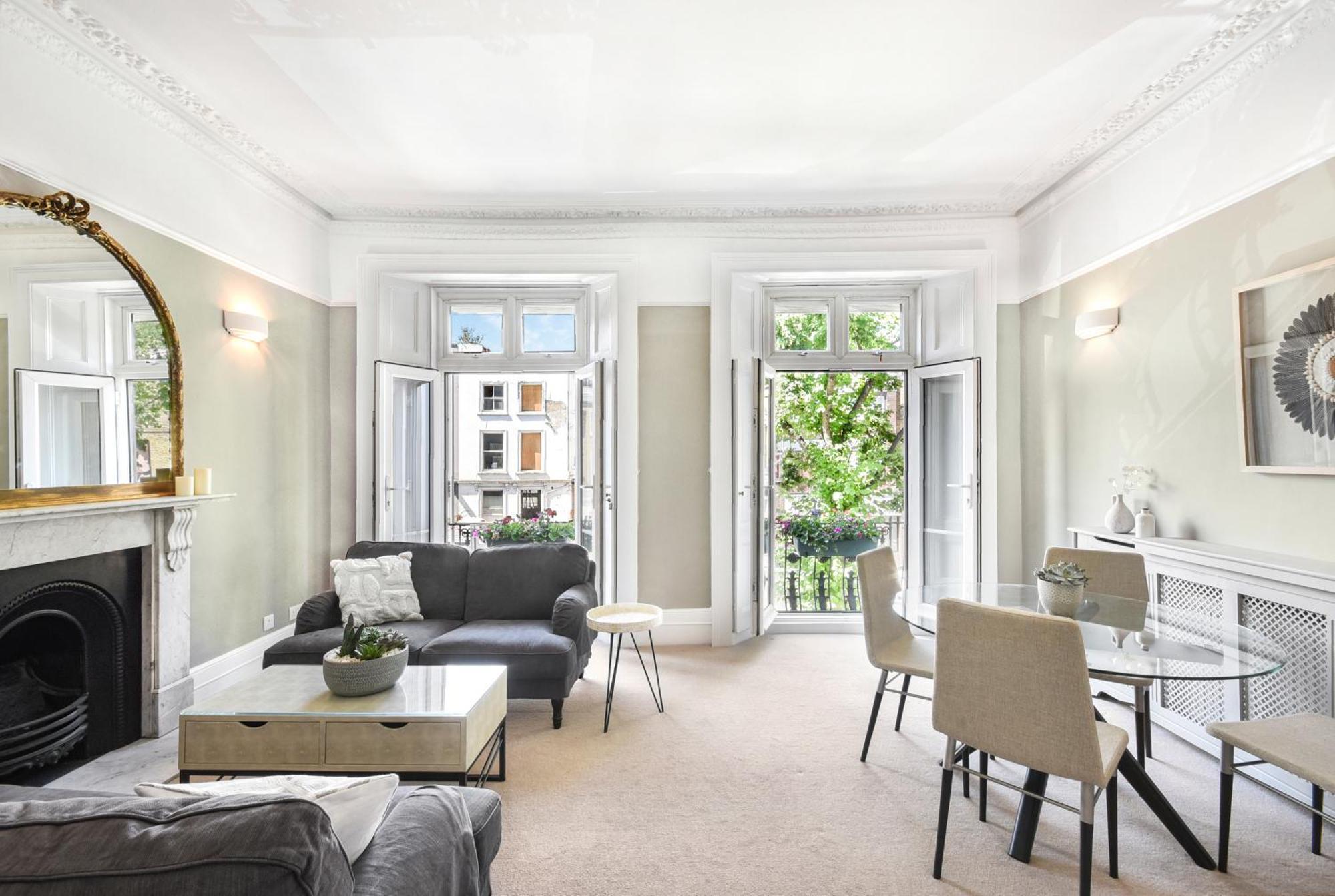 Lovely Large 1 Bed Renovated Flat W Balcony & 600Mb Wifi London Exterior photo