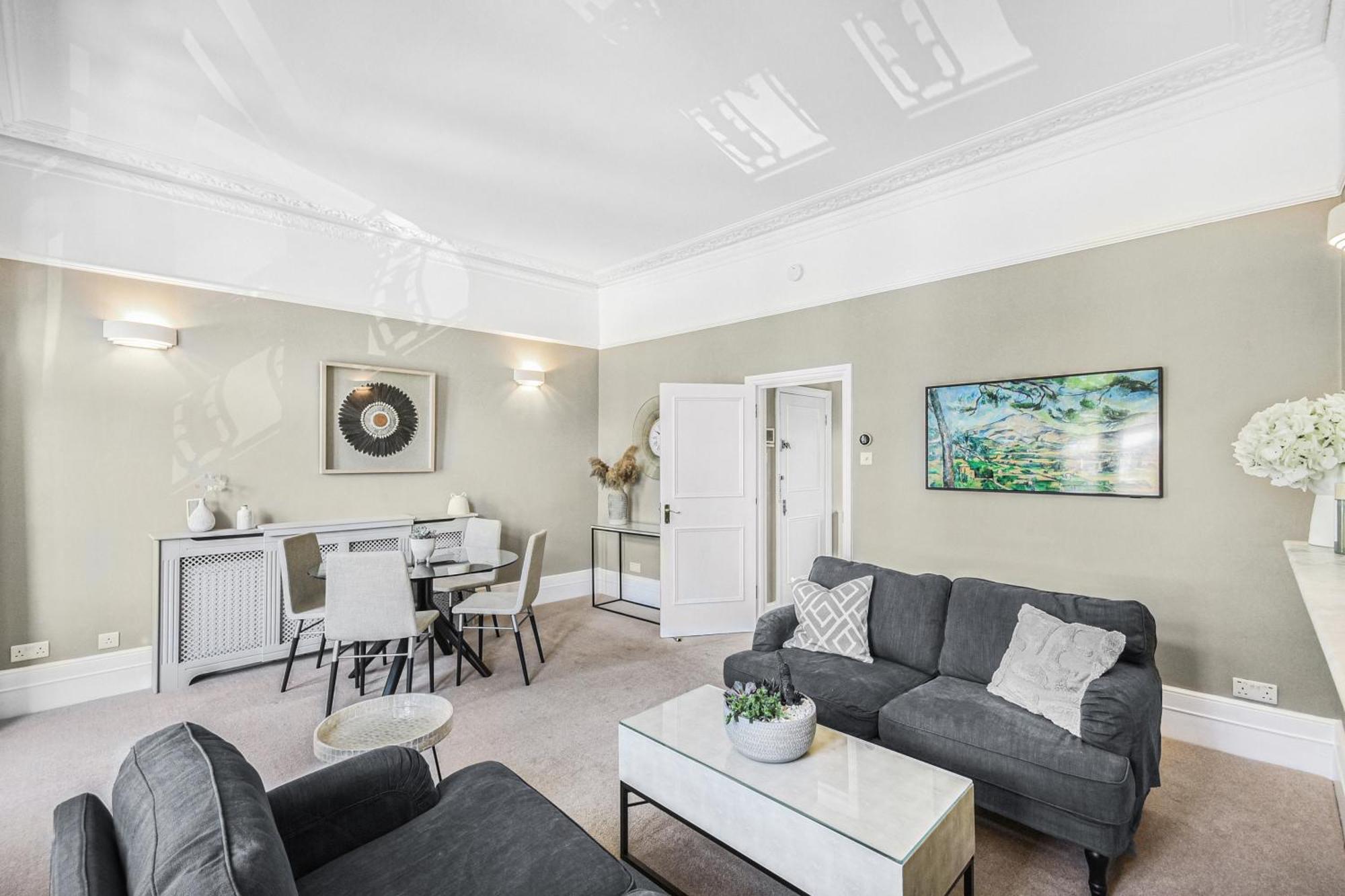 Lovely Large 1 Bed Renovated Flat W Balcony & 600Mb Wifi London Exterior photo